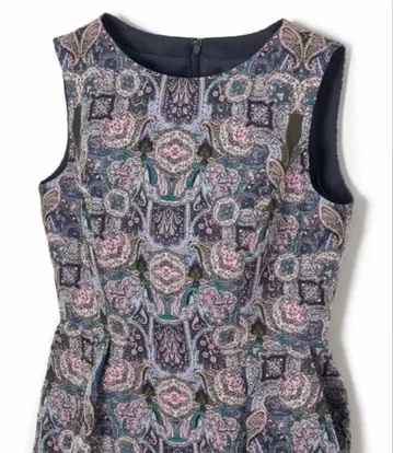 미사용 새상품 아나이 타로 모티브 턱 원피스