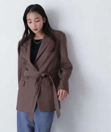 내추럴 뷰티 베이직 벨티드 싱글 오버 자켓 24AW