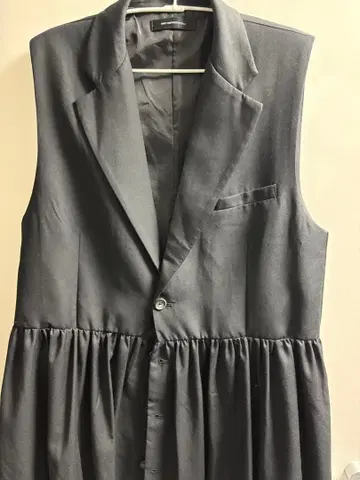 NOT CONVENTIONAL 티어드 베스트