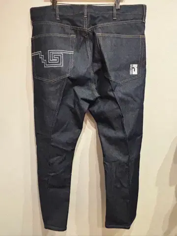 FIRMEZA 자수 데님 팬츠