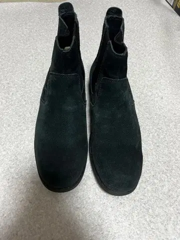 블랙 스웨이드 사이드 고어 부츠