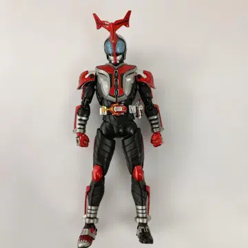 S.H.Figuarts (진골조제법) 가면라이더 카부토 하이퍼 폼