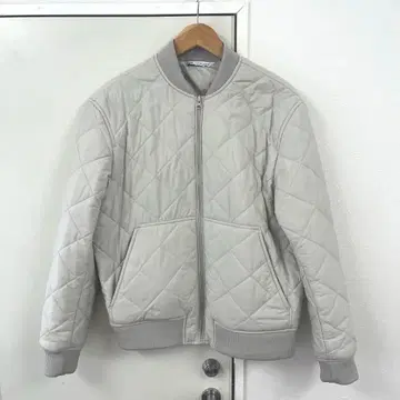 ZARA 퀼팅 블루종 라이트 그레이 M 사이즈