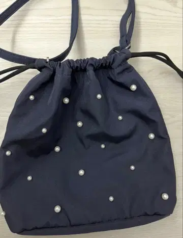 JAL & 아비스테 콜라보 네이비 펄 장식 숄더백