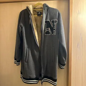 new balance 후드 부착 후드티 S 그레이