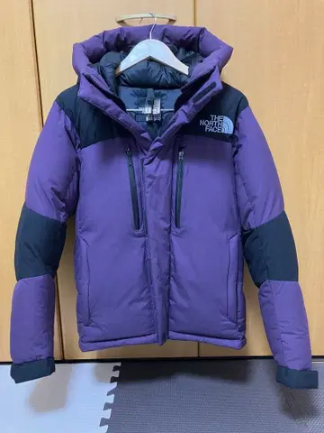 THE NORTH FACE 발토로 라이트 다운 자켓