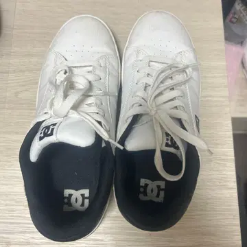 DC 스니커즈 27cm 화이트/블랙