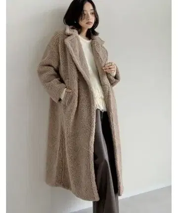 Re:EDIT 베이지 보아 롱 코트