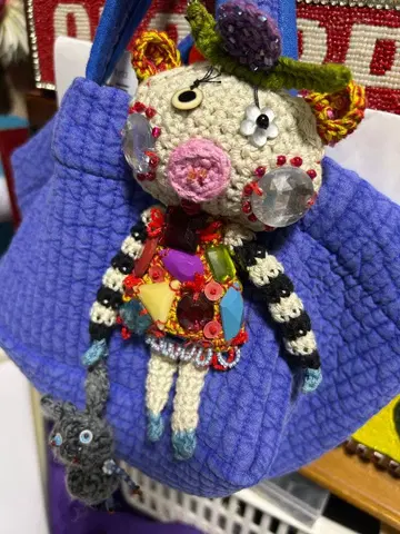 알베로베로 뜨개질 돼지 브로치 새상품