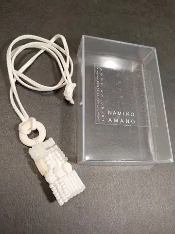 미사용 보관품 천야채미코 작품 비즈로 만든 목걸이 & 브로치 화이트 컬러