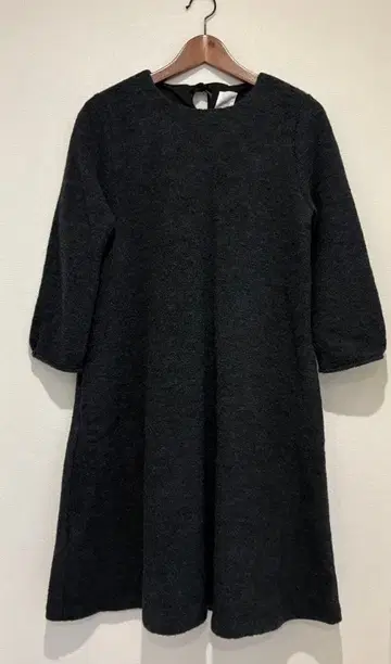 부클레 후 리본 울 혼방 원피스 다크 그레이 일본제