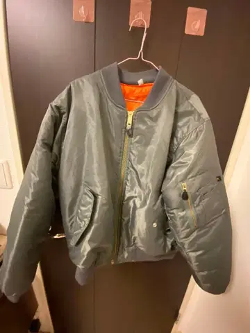 [ 짧은 기장 ] 그레이 MA-1 플라이트 자켓