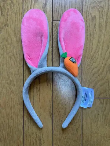 토끼 귀 머리띠와 피규어 세트