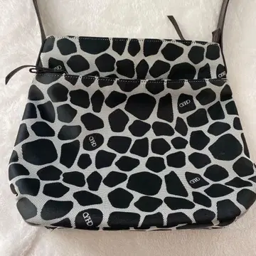 유키코 하나이 레오파드 무늬 숄더백