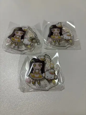 비밀의 아이프리 x 산리오 캐릭터즈 아크릴 키링 츠무기