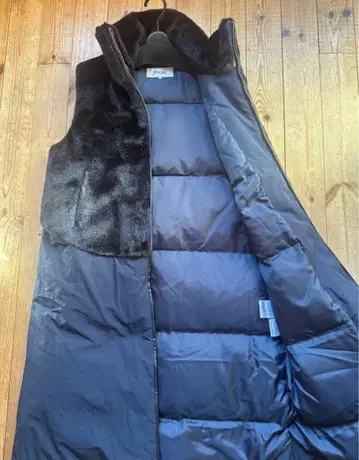 미사용 새상품 pinore 다운 베스트 38 사이즈