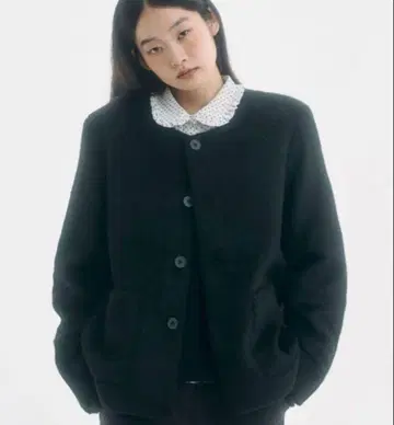 FEKETE 노카라 울 샤기 자켓 블랙 2025