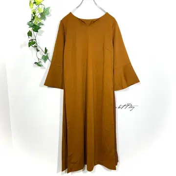 SANS FIN 산팬 원피스 7부 소매 벨 슬리브 플리츠 절개