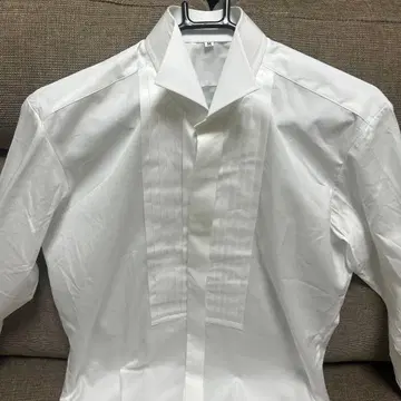화이트 턱시도 셔츠 M 사이즈