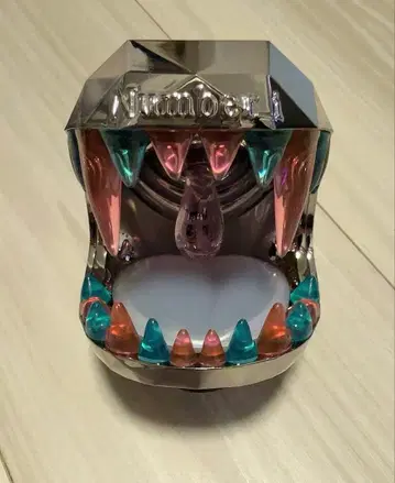 Number_i No.II 응원봉 탑