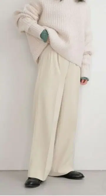 (미사용) 로리즈팜 작은 키 기획 턱 와이드 팬츠