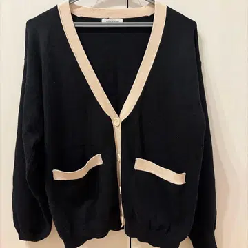 LAGUA GEM 블랙 베이지 가디건