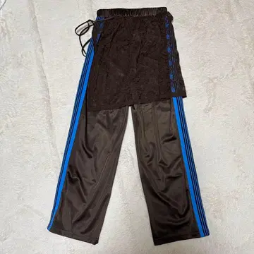 레이어드 팬츠 블랙과 파랑 스트라이프