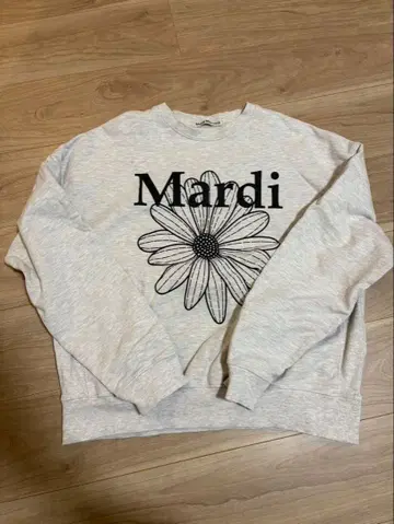 Mardi 꽃무늬 프린트 맨투맨