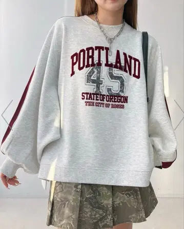 아즈노우아즈 플러스 칼리지 풀오버