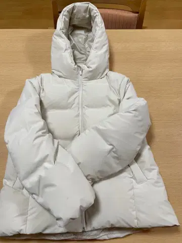 유니클로 심리스 화이트