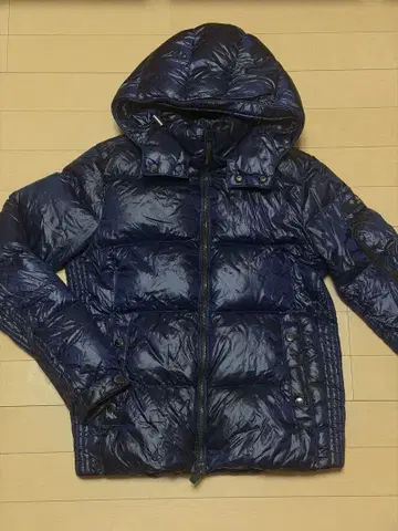 타트라스 네이비 후드 부착 다운 자켓