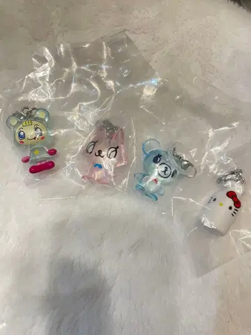 나루미야 메지루시 액세서리, 아메리칸 키티