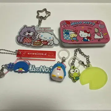산리오 키링, 메지루시 액세서리, 캔 케이스 세트