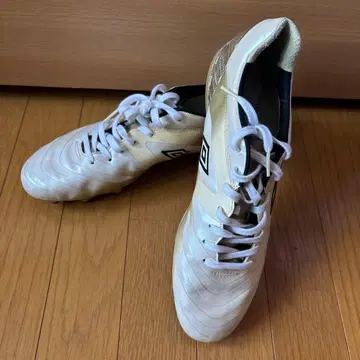 UMBRO 엄브로 액셀러레이터 엘리트