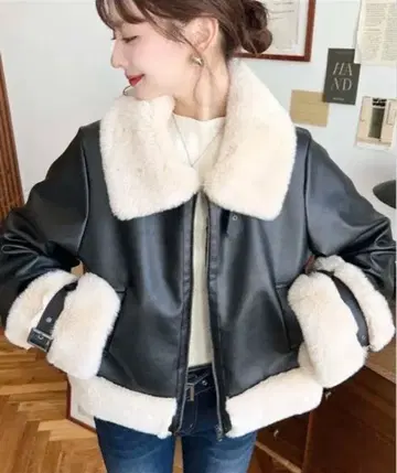 moment+ 무스탕 코트 가죽 자켓