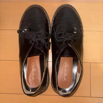 블랙 가죽 스트링 슈즈