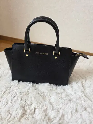 MICHAEL KORS 블랙 토트백