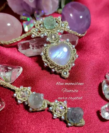 블루문스톤 (페리스트라이트), 플로라이트 등 마크라메 목걸이