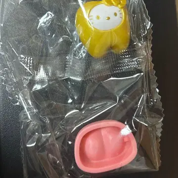 산리오 캐릭터즈 다 같이 되자! -치아- 레어 헬로키티 골드