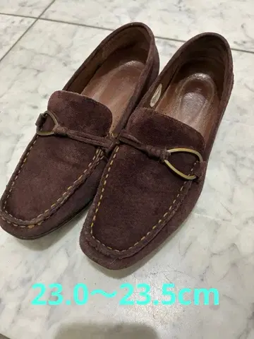 [ 23~23.5cm ] 허시파피 여성용 로퍼 에비 브라운 스웨이드