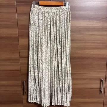 179/WG 꽃무늬 플리츠 롱 스커트