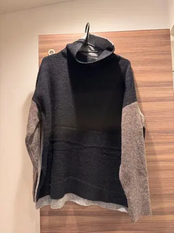 FRAPBOIS 터틀넥 니트 새상품급