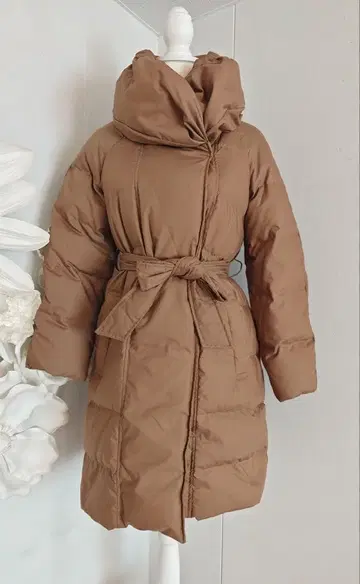 JUNKO SHIMADA part2 다운 코트 벨트 포함 카멜 9호