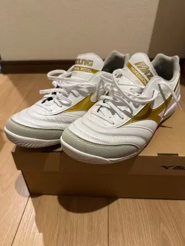 미즈노 모렐리아 SALA ELITE IN 26.5cm 화이트 골드