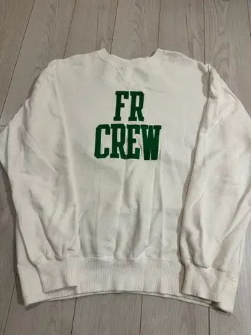 FREERAGE 프리 맨투맨 화이트