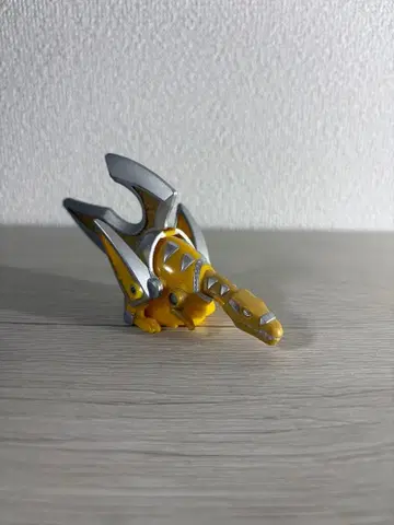 폭룡전대 아바렌쟈 스피노골드