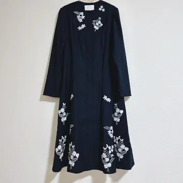 chesty 플라워 자수 코트 원피스 네이비