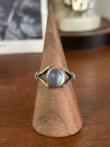 크리스마스 특별 SALE 영국 앤티크 문스톤 반지