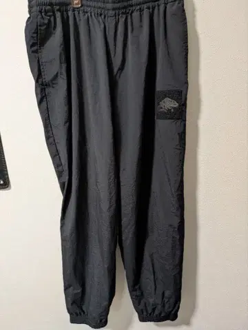 백 채널 raidback fabric TRACK PANTS L