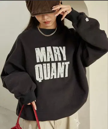 MARY QUANT x PUBLUX 로고 맨투맨 블랙